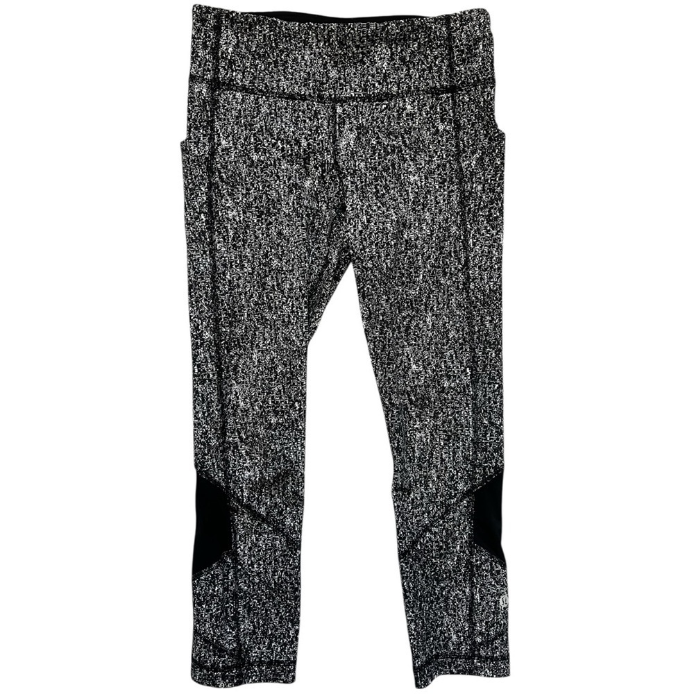 Lululemon Athletica Black Capri Leggings EUC 6